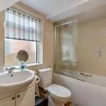 Holiday home 3 Bed In Oc-84007