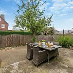 3 Bed In Oc-84007 *